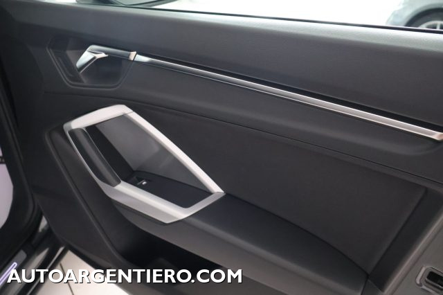 AUDI Q3 usata, con Climatizzatore automatico, 2 zone
