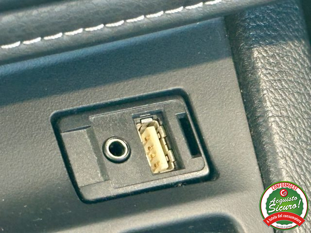 TOYOTA Auris Touring Sports usata, con Sistema di navigazione