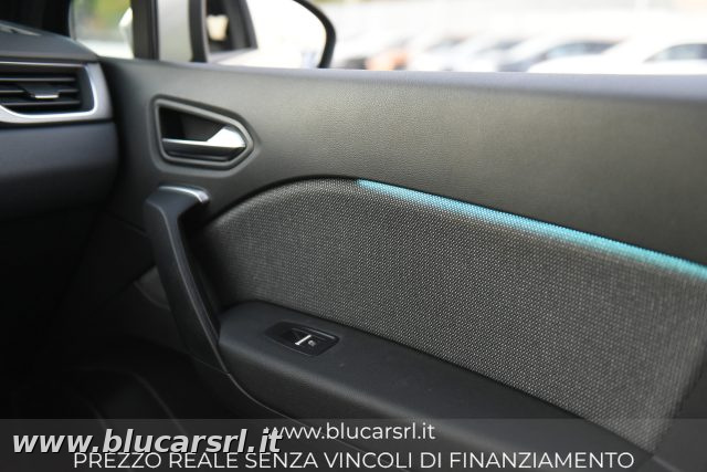 RENAULT Captur usata 21