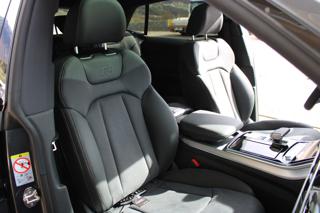 AUDI Q8 usata, con Park Distance Control
