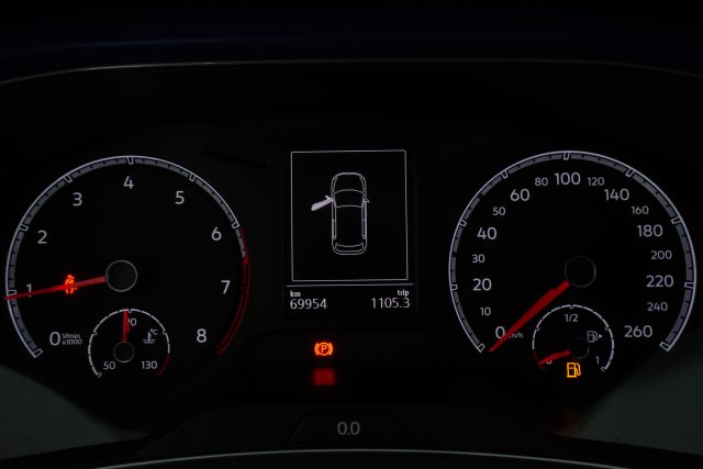 VOLKSWAGEN T-Roc usata 13