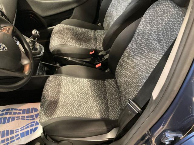 LANCIA Ypsilon usata, con Autoradio