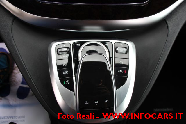 MERCEDES-BENZ V 250 usata, con Tetto panorama