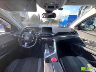 PEUGEOT 3008 usata, con Vetri oscurati