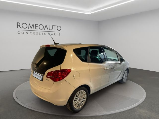 OPEL Meriva usata, con Autoradio