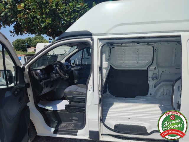 OPEL Vivaro usata, con ESP