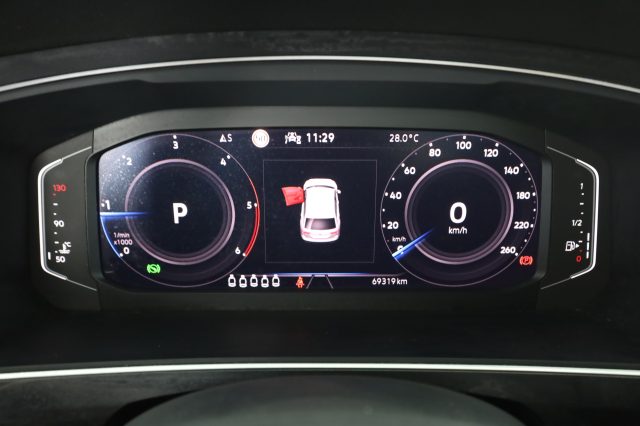 VOLKSWAGEN Tiguan Allspace usata 6