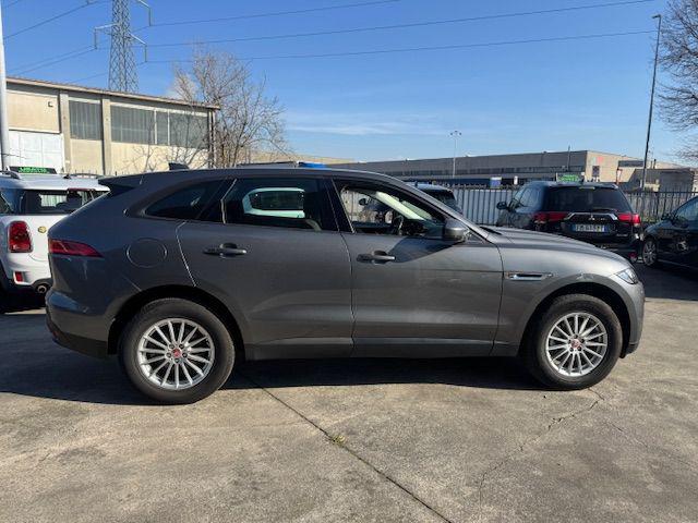 JAGUAR F-Pace usata, con Boardcomputer