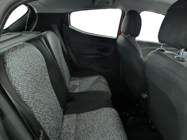 LANCIA Ypsilon usata, con Autoradio digitale