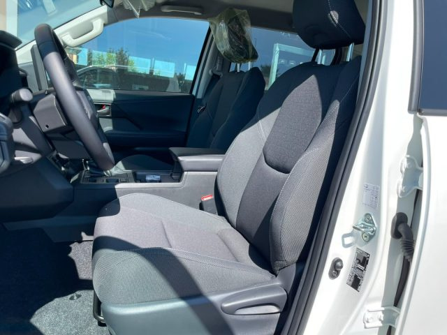 TOYOTA Hilux usata, con Isofix