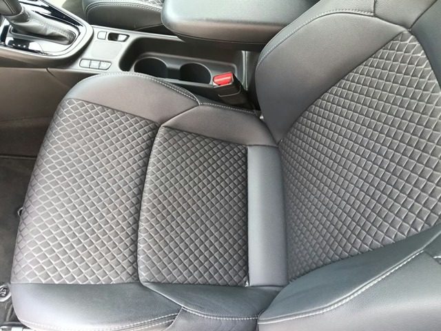 TOYOTA Yaris usata, con Bracciolo
