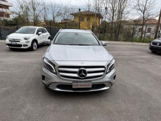MERCEDES-BENZ GLA 200 usata, con Airbag
