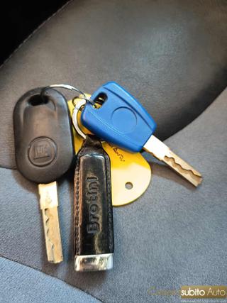 FIAT 500L usata, con Airbag testa