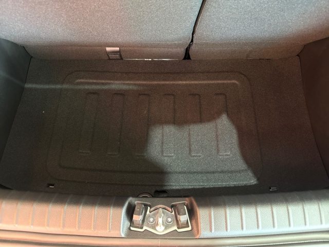 KIA Picanto usata, con Sedile posteriore sdoppiato