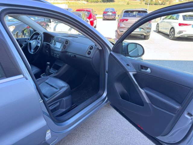 VOLKSWAGEN Tiguan usata, con Bracciolo