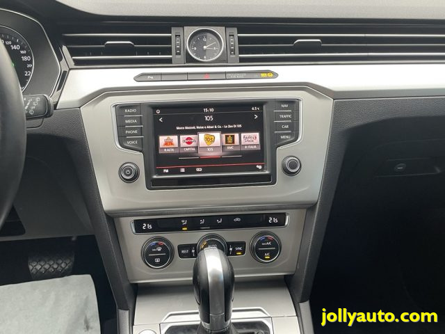 VOLKSWAGEN Passat Variant usata, con ESP