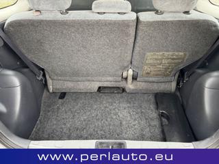 TOYOTA Yaris usata 14