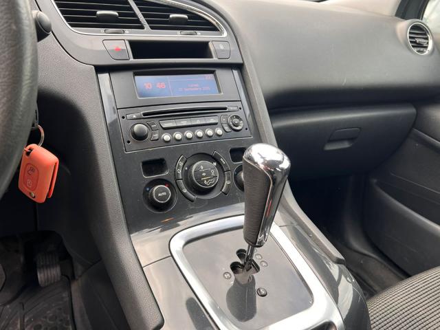 PEUGEOT 5008 usata, con Controllo automatico clima