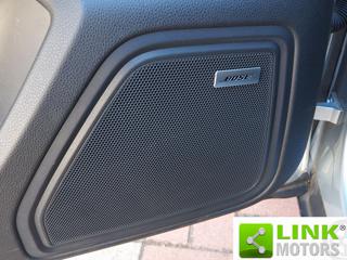 PORSCHE Macan usata, con USB