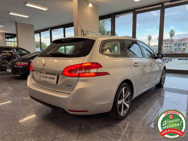 PEUGEOT 308 usata, con Airbag Passeggero