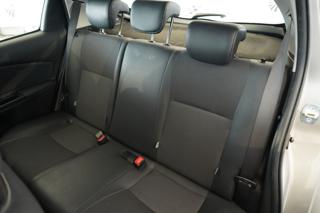 TOYOTA Yaris usata, con Specchietti laterali elettrici