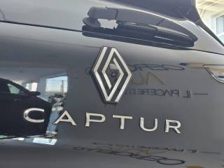 RENAULT Captur usata, con USB