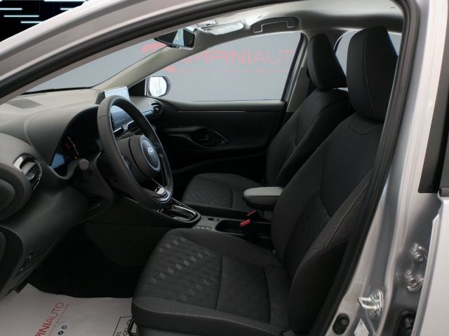TOYOTA Yaris usata 14