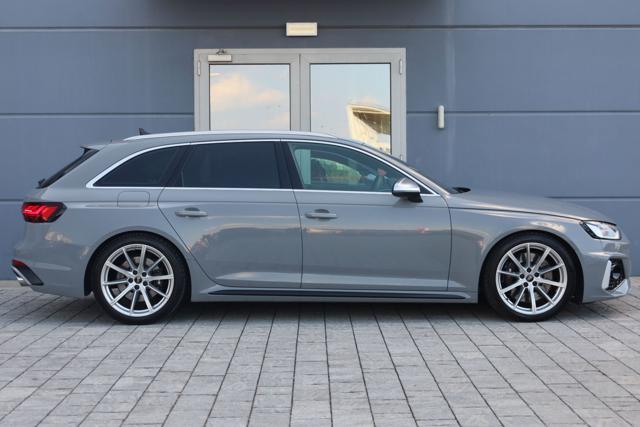 AUDI A4 usata, con Telecamera per parcheggio assistito