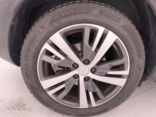 PEUGEOT 3008 usata, con Volante multifunzione