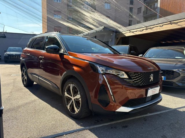 PEUGEOT 5008 usata, con Airbag