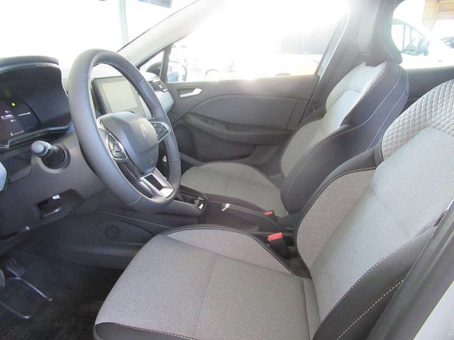 RENAULT Clio usata, con Autoradio