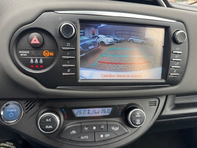 TOYOTA Yaris usata, con Sensore di pioggia