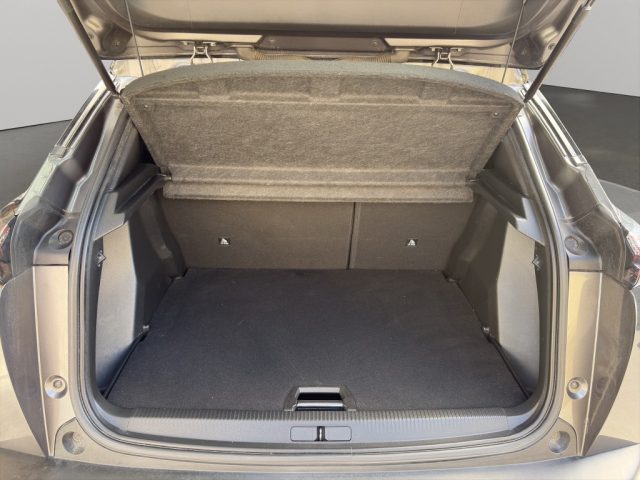 PEUGEOT 2008 usata, con Sensore di luce