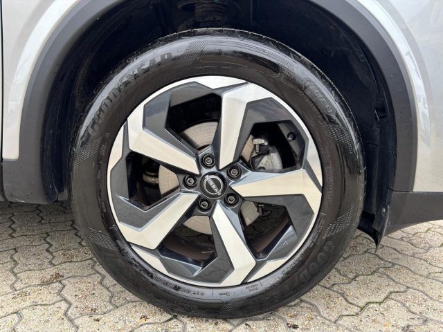 NISSAN Qashqai usata, con Boardcomputer