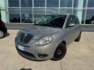 LANCIA Ypsilon 1.2 Argento OK NEOPATENTATI