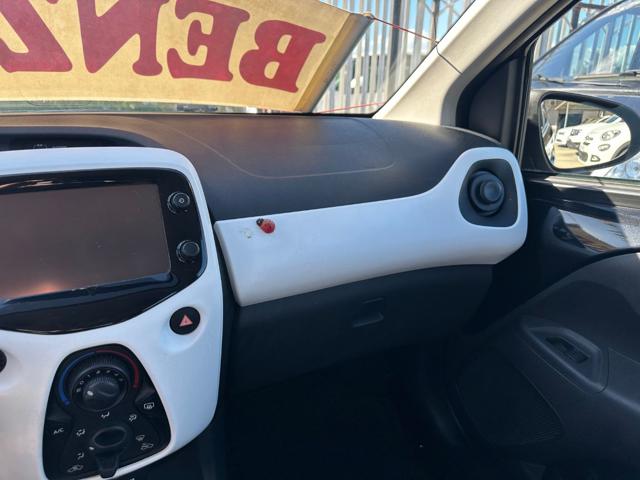 PEUGEOT 108 usata, con USB