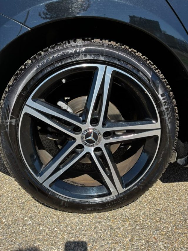 MERCEDES-BENZ A 180 usata, con Autoradio