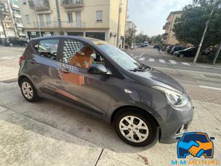 HYUNDAI i10 usata, con Airbag laterali