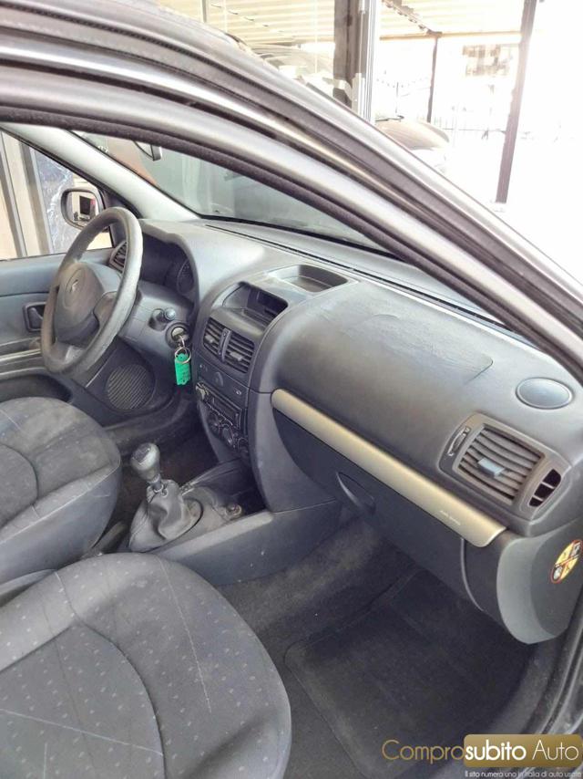 RENAULT Clio usata 7