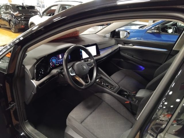 VOLKSWAGEN Golf usata, con Fari LED