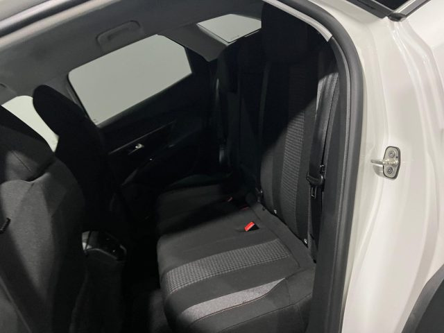 PEUGEOT 3008 usata, con Climatizzatore