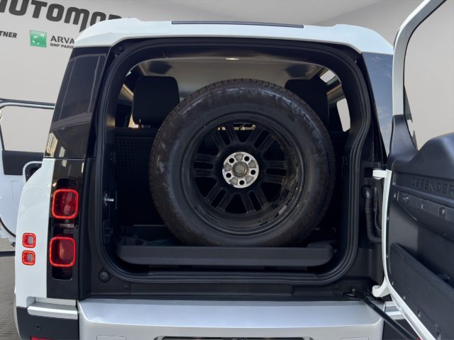LAND ROVER Defender usata, con Sedile posteriore sdoppiato
