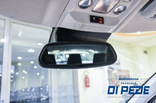 PEUGEOT 2008 usata, con MP3