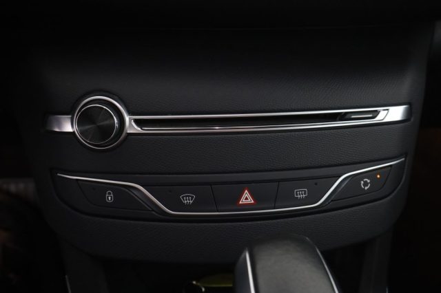 PEUGEOT 308 usata 9
