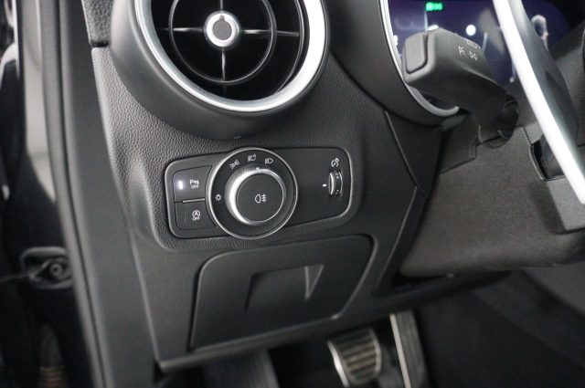 ALFA ROMEO Stelvio usata, con Portellone posteriore elettrico