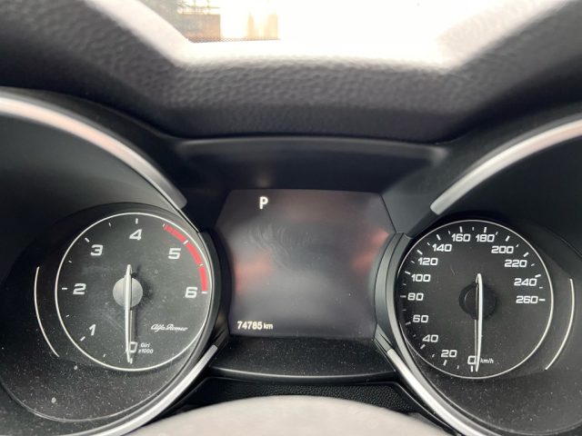 ALFA ROMEO Stelvio usata, con Controllo trazione
