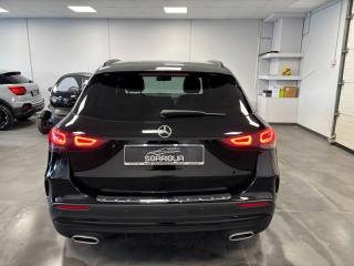 MERCEDES-BENZ GLA 180 usata, con Alzacristalli elettrici
