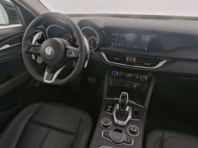 ALFA ROMEO Stelvio usata, con Cronologia tagliandi