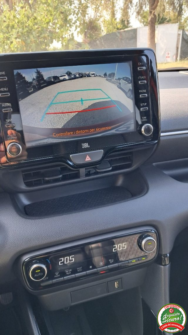 TOYOTA Yaris usata, con ESP