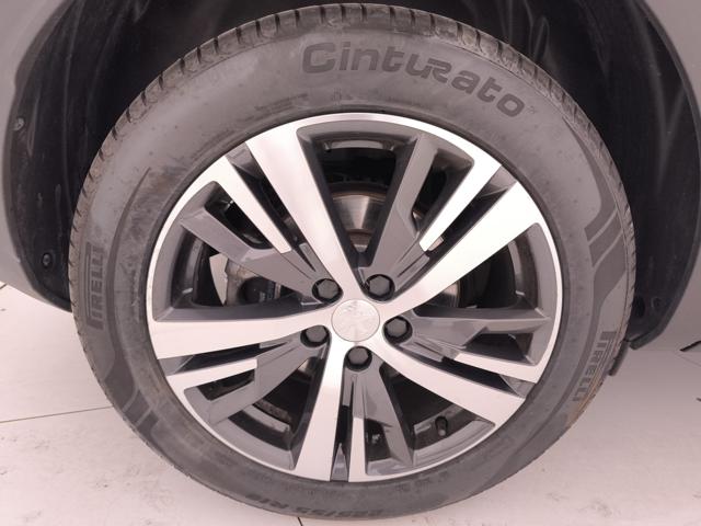 PEUGEOT 3008 usata, con Volante multifunzione